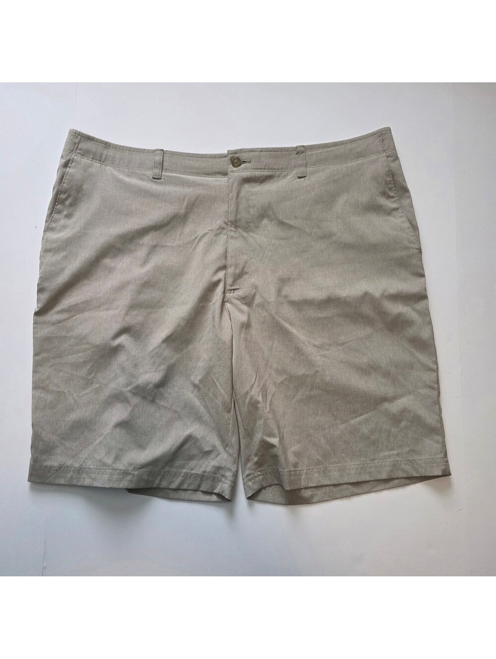 Nicklaus Men's Beige Casual Shorts Size 40